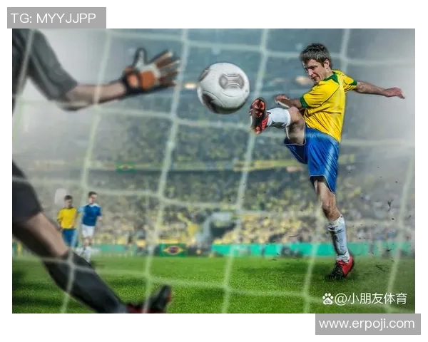 足球球星意外摔跤瞬间引热议 网友纷纷评论事件背后的真相与疑点